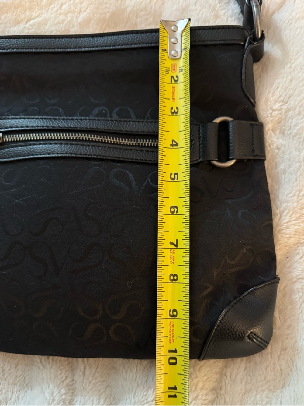 Simply Vera Vera Wang Black Nylon Crossbody Bag Logo Print Adjustable Strap - Picture 12 of 14